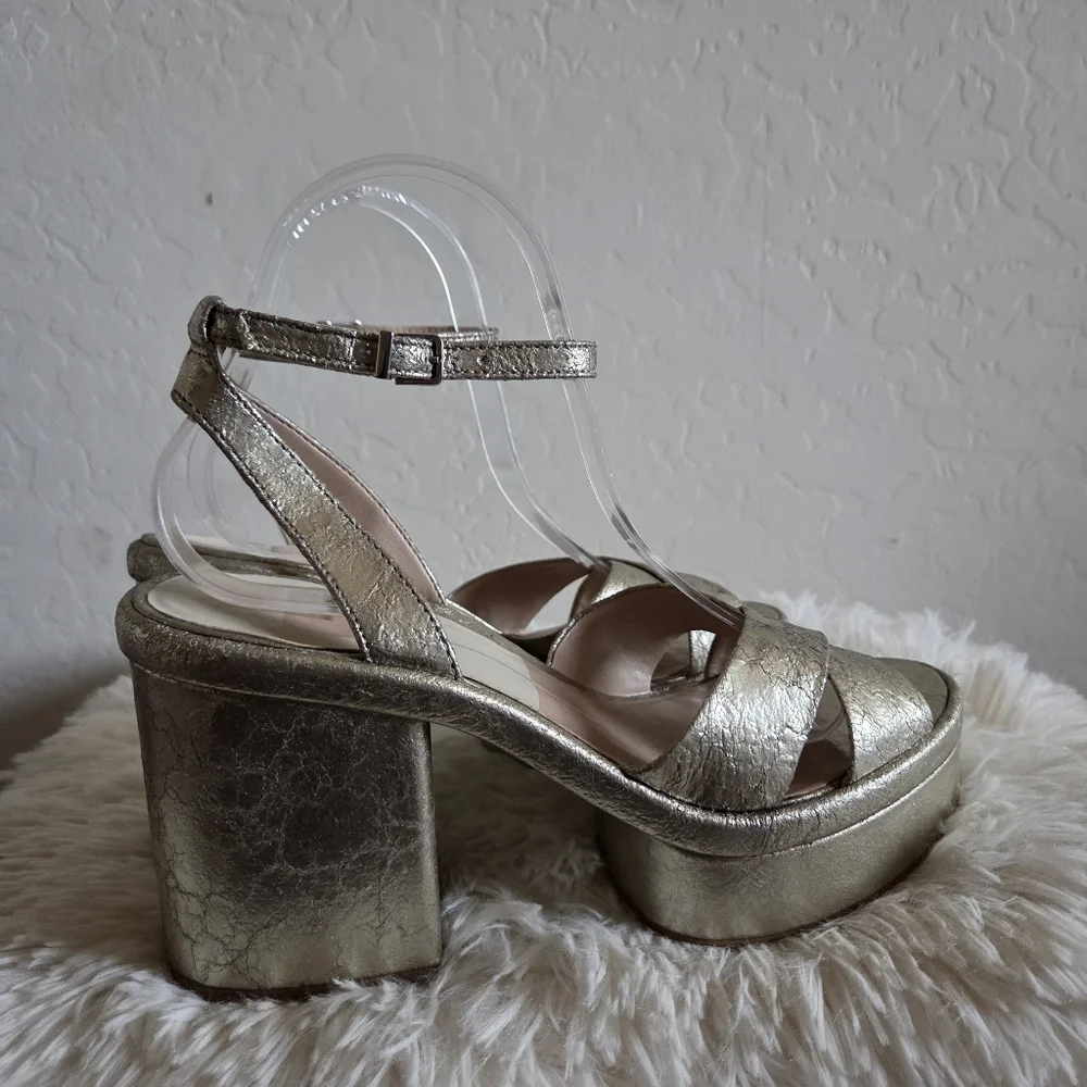 Dolce Vita Laisha Distressed Leather Platform Heels Sandals Gold Size 9.5